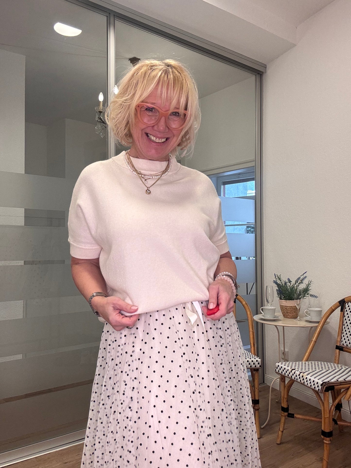 Elegantes Schleifen Strickoberteil