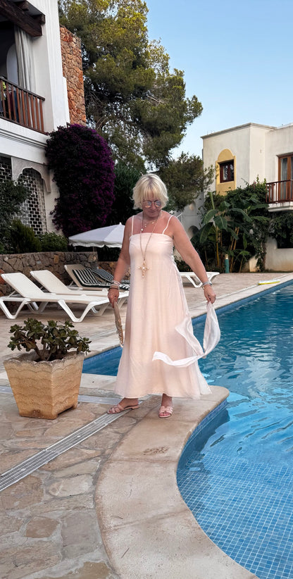 Leichtes pastelfarbenes Kleid