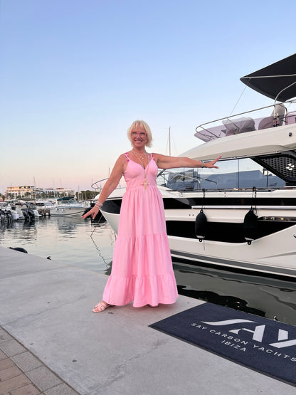 Langes Kleid mit Spitzendetails
