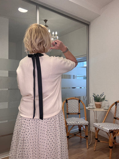 Elegantes Schleifen Strickoberteil