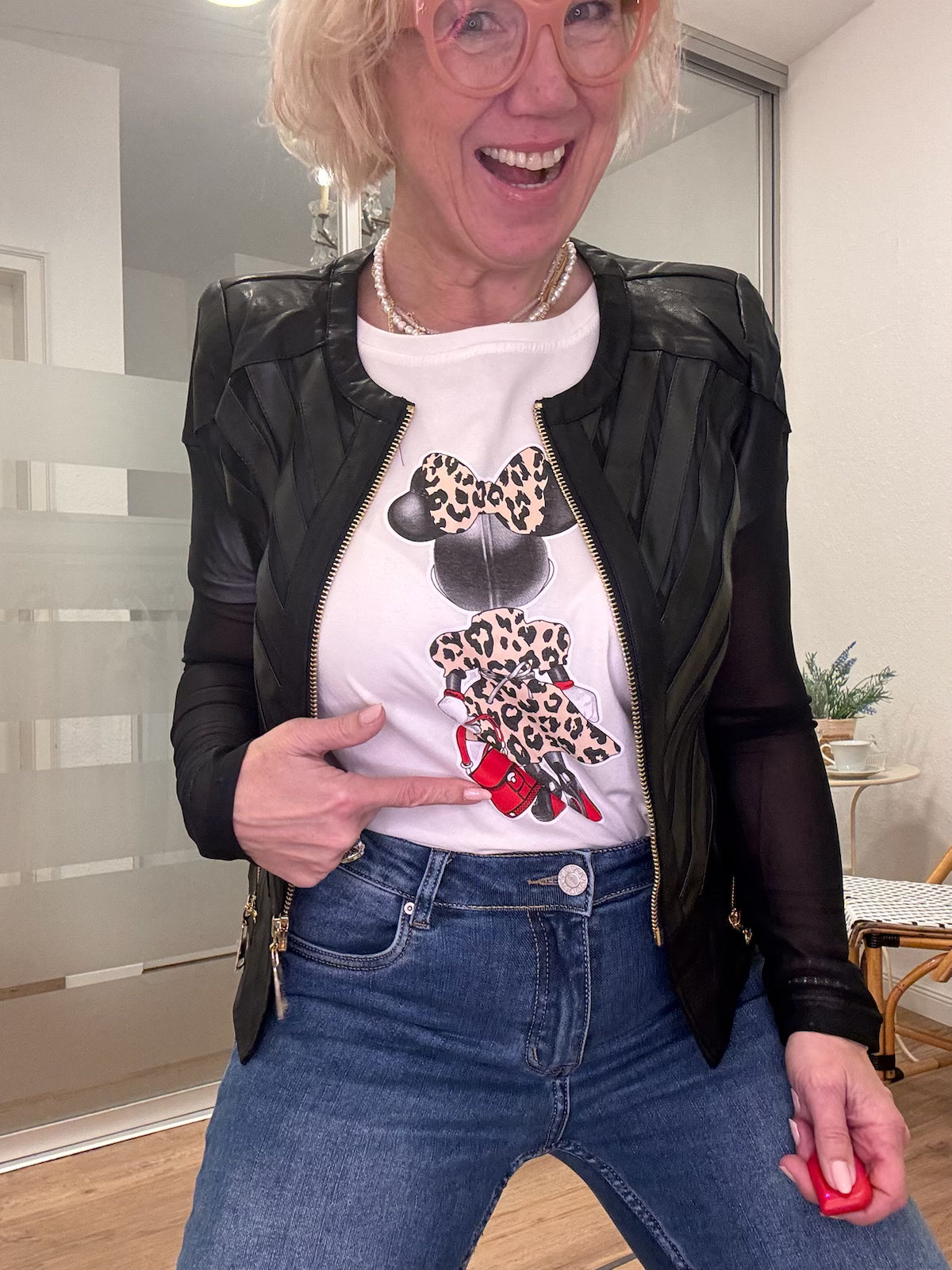 Minnie Maus T-Shirt mit Damen Lederjacke mit Details